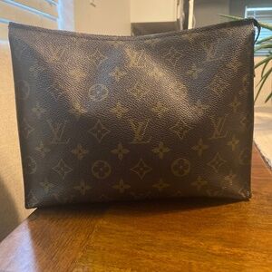 Louis Vuitton Toiletry 26 Monogram